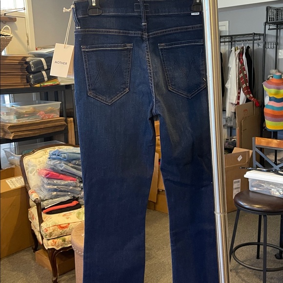 NWT MOTHER The Insider Crop Step Fray Jeans Off Limits Wash size 27 dark wash - Picture 7 of 9